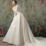 French Word Shoulder Bride 2026 New Long-Sleeved Main Wedding Dress With Thin And Light Luxury Main Wedding Dress HZ0517