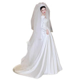 French Long-Sleeved Light Wedding Dress Bride Spring Senior Sense Of The Go Out Of The Main Yarn Denwear Dentance White Dress Dress HZ0517