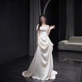 Vintage Shoulder-Tailed Light Wedding Dress White Fascling Engagement Welcome To Go Out Of The Yarn French Temperament Dress Dress HZ0517