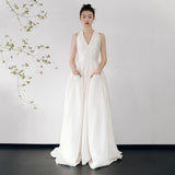 French Hanging Neck Light Wedding Dress Simple High-End Feeling Bride Bare Back Engagement Dress Welcome Out Of The Yarn Elegant HZ0517