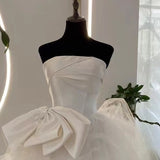 French Brag Main Wedding Dress 2026 New Bride Marriage Simple Bow Temperament Thin Travel Shoot Yarn HZ0517