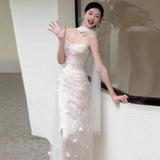 French Light Wedding Dress Sen Is Fairy Fishtail Sweet Bridal Flower Morning Robe Light Extravagant Breast Engagement Dress Yarn HZ0517