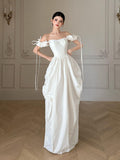 French Word Shoulder Light Wedding Dress Small Simple White Engagement Dress Temperament Welcome Bride Morning Robe Yarn HZ0517