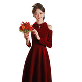 A Toasting Bride 2026 New Wine Red Engagement Dress Can Usually Wear Long-Sleeved Velvet Banquet Dress HZ0517