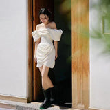 French Light Wedding Dress 2026 New Bridal Temperament Simple Out Of The Yarn Small Word Shoulder-To-Shoulder-Style White Dress HZ0517