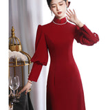 New Chinese Vintage Dress Bride Long Sleeve National Style Bride Red Wedding Long Banquet Dress HZ0517