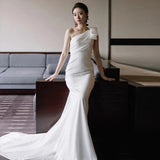French-Style Densat Light Wedding Dress 2026 New Bridal Simple Temperament Fishtail Yarn Small Tail Welcome Dress Dress HZ0517