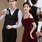 Red Toast Suit 2026 New Bride Small Engagement Dress Back Door High-End Evening Dress Party Banquet HZ0517
