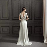 New Light Wedding Dress 2026 Spring Temperament Simple French Retro Fasting Bridal V Collar Yarn HZ0517