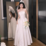 French Brated Light Wedding Dress Bride Simple Vertewn Small Man Engagement Certificate White Dress Skirt Temperament Yarn HZ0517