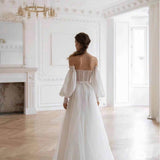 [Man] White Stant Light Wedding Dress 2026 New Breast-Mearing French Temperament Long-Sleeved Travel Wedding Dress HZ0517