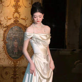 French Light Wedding Dress Bride Simple Word Shoulder Super Xiansen Denine Temperament Tailing Yarn HZ0517