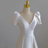 Simplicity Light Wedding Bride Wedding 2026 New Simple Atmosphere French Hepburn Retro Light Yarn Go Out Yarn HZ0517