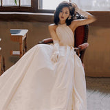 Hang Neck Wedding Dress Temperament Retro Style Small Bride French Bare Back Thin Wedding Yarn Small Tail Wedding HZ0517