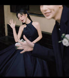 Hang Neck Wedding Dress Temperament Retro Style Small Bride French Bare Back Thin Wedding Yarn Small Tail Wedding HZ0517