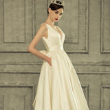 2026 New Deep V Thin Wedding Dress Before The Short After The Long-Simplicity Of The Long-Singed Noodles Simple Wedding Dress Small Hepburn Small Dress HZ0517