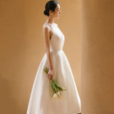 French-Style Densant Simple Light Wedding Dress Shoots Out Of The Yarn Crane To Lead The Small White Dress Retro Photo Photo HZ0517