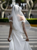 French Light Wedding Dress Small Simple Dens, A Word On The Back Of The Door To Register The White Short Engagement Dress HZ0517