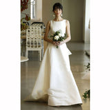 2026 New Retro Back-To-Shoulder Simple Temperament Bridal Bridal Outdoor Light Wedding Dress HZ0517