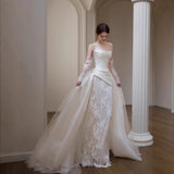 French Lace Light Wedding Dress With Thin Bridal Yarn Temperament Small Tail Light Luxury White Fishtail Dress HZ0517