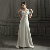 New Light Wedding Dress 2026 Spring Temperament Simple French Retro Fasting Bridal V Collar Yarn HZ0517