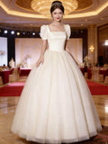 White Light Wedding Dress Senior Sense 2026 New Host Evening Dress Dress Dress Fairy Student Art Exam Performance Suit HZ0517