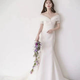 One-Word Shoulder-Singed Face Light Wedding Dress 2026 New Bridal Simple Temperament Fishtail French Style Welcome Dress HZ0517