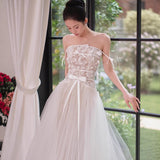 French Light Wedding Dress 2026 New Bride High-End Breast-Shape Retro Lace Yarn Welcome Engagement Dress HZ0517