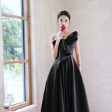 Black Evening Dress 2026 New Year's Year Of The Year Of The Year Of The Side Of The Bow Banquet Dress HZ0517