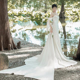 Simplicity Small Tail Light Wedding Dress Super Fairy Butterfly Bow Bride Body To Greet The Face Of The Face Of The Shoulder Fishtail Dress Skirt HZ0517