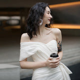 Morning Robe Light Wedding Dress Short Sexy Bosom Out Yarn Exterior Travel French Birthday License Small White Dress HZ0517