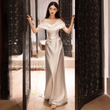 French Word Shoulder Light Wedding Dress 2026 New Bridal Temperament Simple Vertine Face To Go Out To Greet The Dress Woman HZ0517