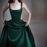 Green Evening Dress Women's 2026 New Light Luxury Host Temperament Banquet Ding-Faced Dress Beautiful Solo Performance Dress HZ0517
