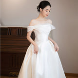 One-Word Shoulder Light Wedding Dress Fauct French Simple Small Tug-Tailed Thin 2026 New Brides Go Out Light Wedding Dress HZ0517