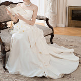 French Breast-Wearing Bridal Engagement Dress Female Light Luxury Small Small Wedding Dress Registration Temperament Long White Dress HZ0517