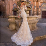White Breasted Wedding Dress Lace Big Tail 2026 New Fashion Temperament Temperament Dignified Lady Atmospheric Wedding Dress HZ0517