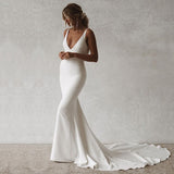 White Fishtail Dress 2026 Spring New Deep V-Neck Repair Bare Back Tail Wedding Dress HZ0517