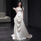 Vintage Shoulder-Tailed Light Wedding Dress White Fascling Engagement Welcome To Go Out Of The Yarn French Temperament Dress Dress HZ0517