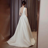 French Linden Light Wedding Dress 2026 New Bridal Simple Sen Style V-Neck Out Welcome Yarn White Bareback Dress HZ0517