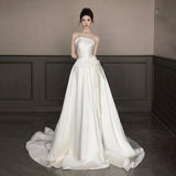 Brasing Light Wedding Dress French Tailing High-End Flower Densate Thin Dress Dress Light Luxury Temperament Welcome Yarn HZ0517