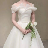 French Main Wedding Dress 2026 New Light Wedding Dress Bride Wedding Retro Hepburn Wind Welcome Light Yarn Thin Yarn HZ0517