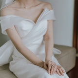 One-Word Shoulder-To-Shoulder Wedding Dress 2026 Spring New Bridal License Small Dress Fishtail Den?Ry Fashion Outdoor Yarn HZ0517