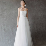 Blast Bra Light Wedding Dress White Engagement Bridal Evening Dress French Temperament Yarn Simple Light Luxury HZ0517