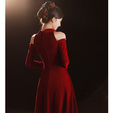 A Toasting Bride 2026 New Wine Red Engagement Dress Can Usually Wear Long-Sleeved Velvet Banquet Dress HZ0517