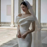 French Light Wedding Dress New Bride Simple Vertiny Face Shoulder Welcome Out Of The Yarn Temperament Fishtail Dress High Sense HZ0517