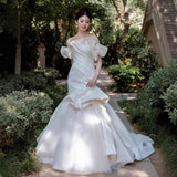 Fashioned Dingy Fishtail Light Wedding Dress 2026 New Bride Word Shoulder French Light Luxury Bra Welcome To Take A Picture HZ0517