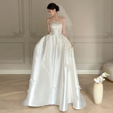 French Linden Light Wedding Dress 2026 New Bride Simple Boobs Go Out White Bowtail Dress HZ0517