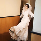 French Bride Light Wedding Dress White Lace In The Escape Princess Ponpable Skirt Retro Style Welcome Out Of The Light Wedding Dress HZ0517