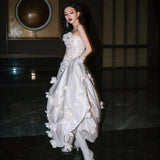 French Brated Light Wedding Dress Bride Niche Densate Out Yarn Short Small Tow White Flower Birthday Dress HZ0517