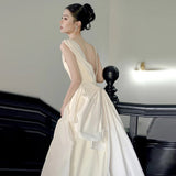 Korean-Style Seduced Wedding Dress 2026 Temperament Is Thin And White Simple Out Of The Door Sexy Naked Bride Tail Dress HZ0517